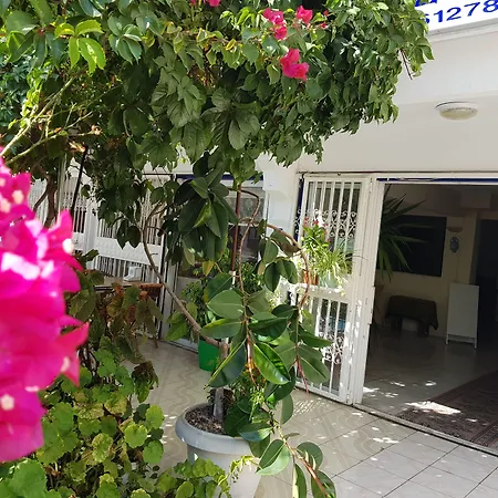 Ozgun Apartahotel 4*
